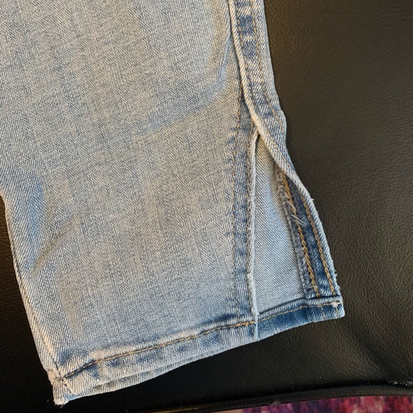Levi’s Jeans - Picture 4 of 5